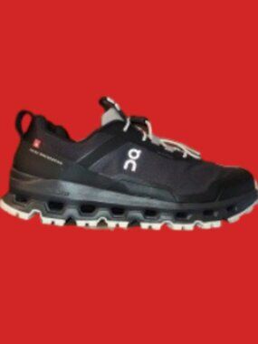 OnCloud Hero Waterproof, Black and White, Size 4 Youth  6 Women